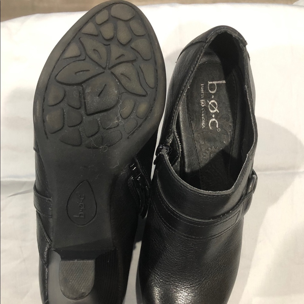 B.O.C. Ankle boots with zipper on the side.